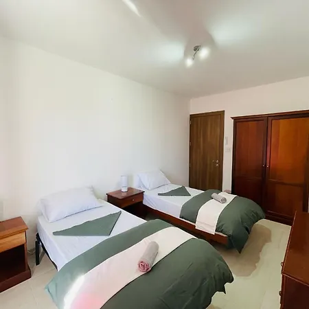 Coral Cove Comfort 2 Guest house